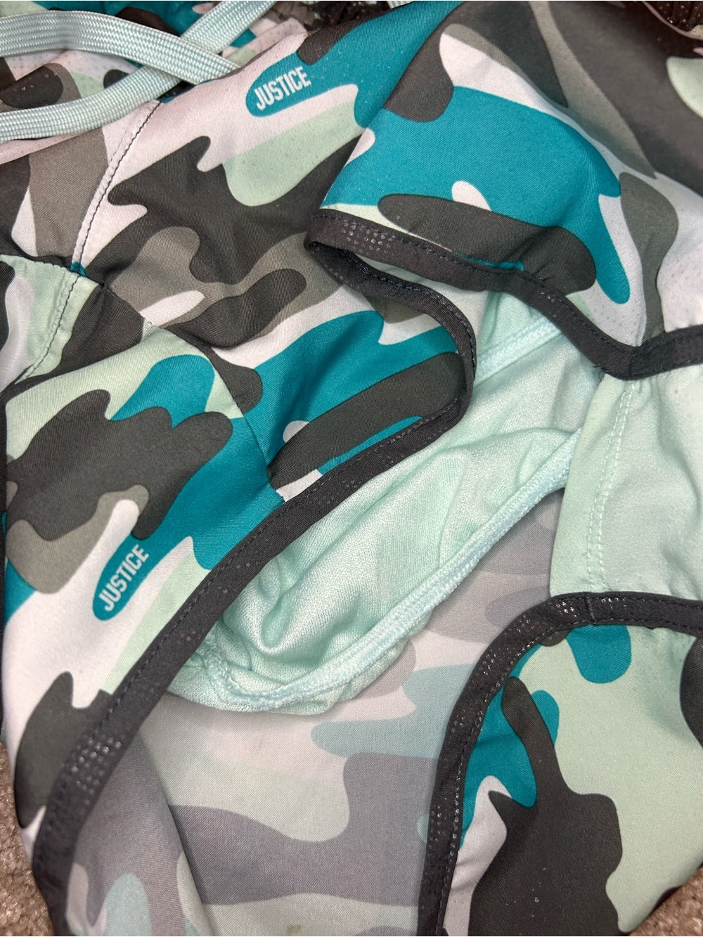 Justice Active Girl’s Teal and Mint Camo Lined Athletic Shorts Size 14 - Picture 4 of 5